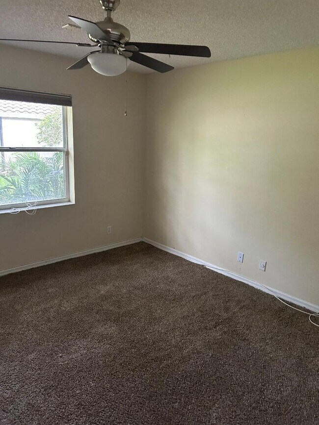 Building Photo - 1030 Pine Branch Dr