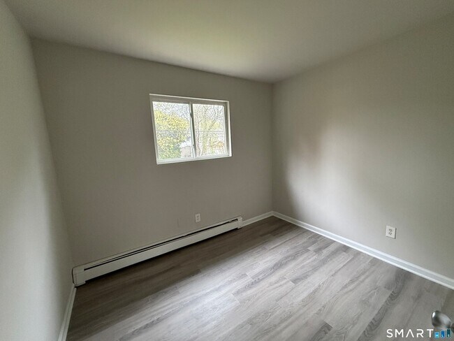 Building Photo - 36 Marlin Dr