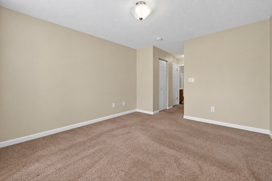 Building Photo - 3795 Hitchcock Way