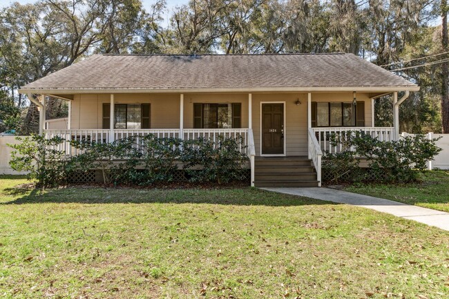 Primary Photo - Amelia Island Cottage