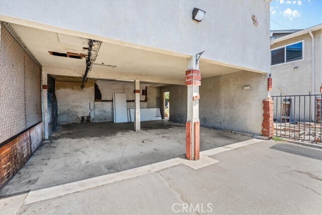 Building Photo - 5351 Maitland St