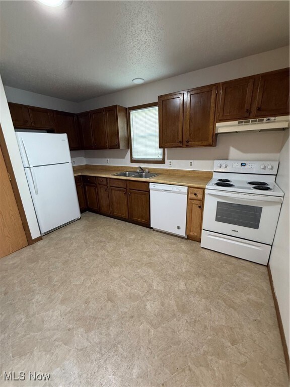 Building Photo - 1330 Richey Rd