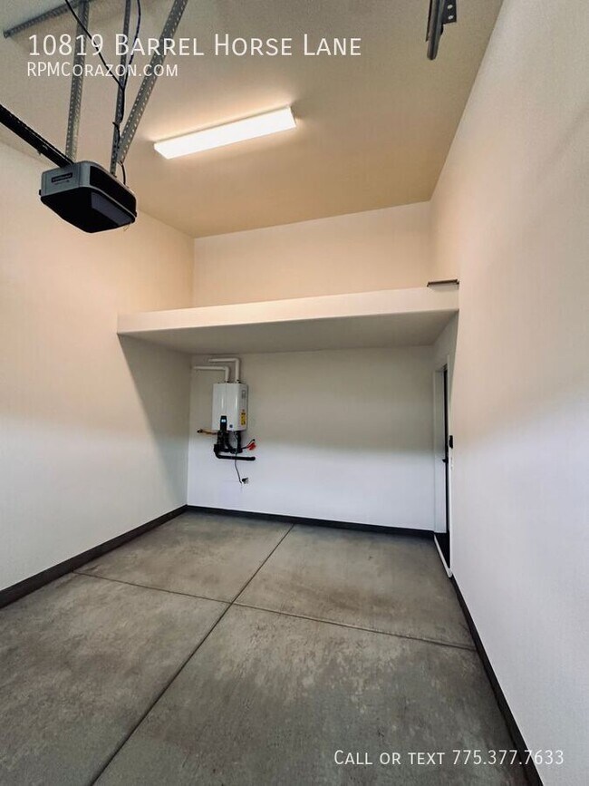 Building Photo - 10819 Barrel Horse Ln