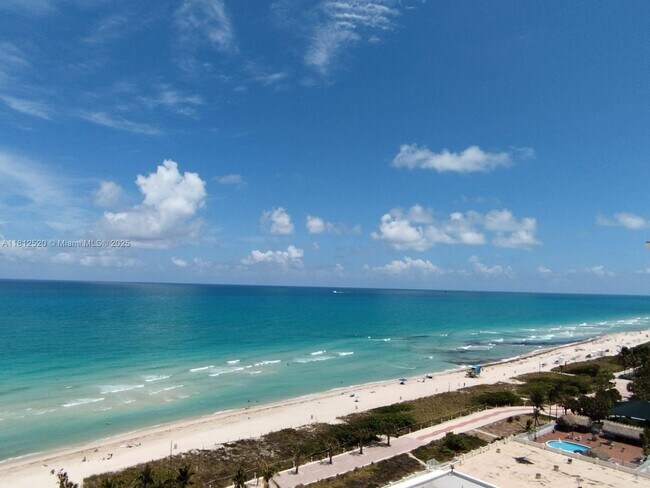 Building Photo - 5401 Collins Ave