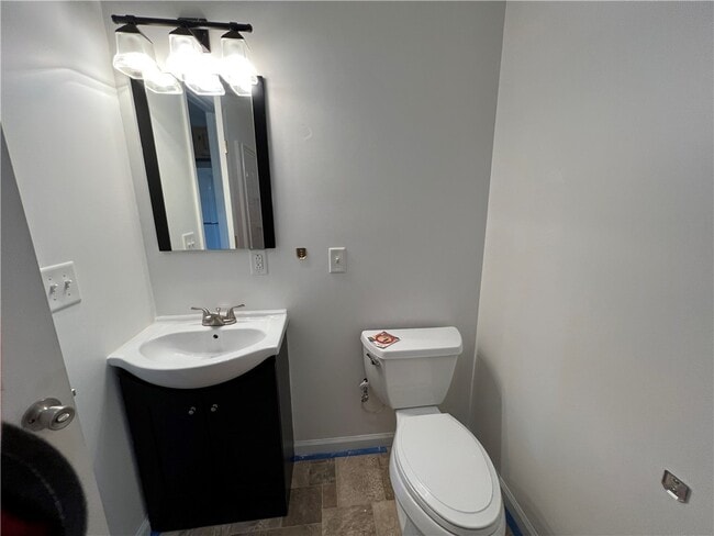 Building Photo - 4543 Mayflower Rd