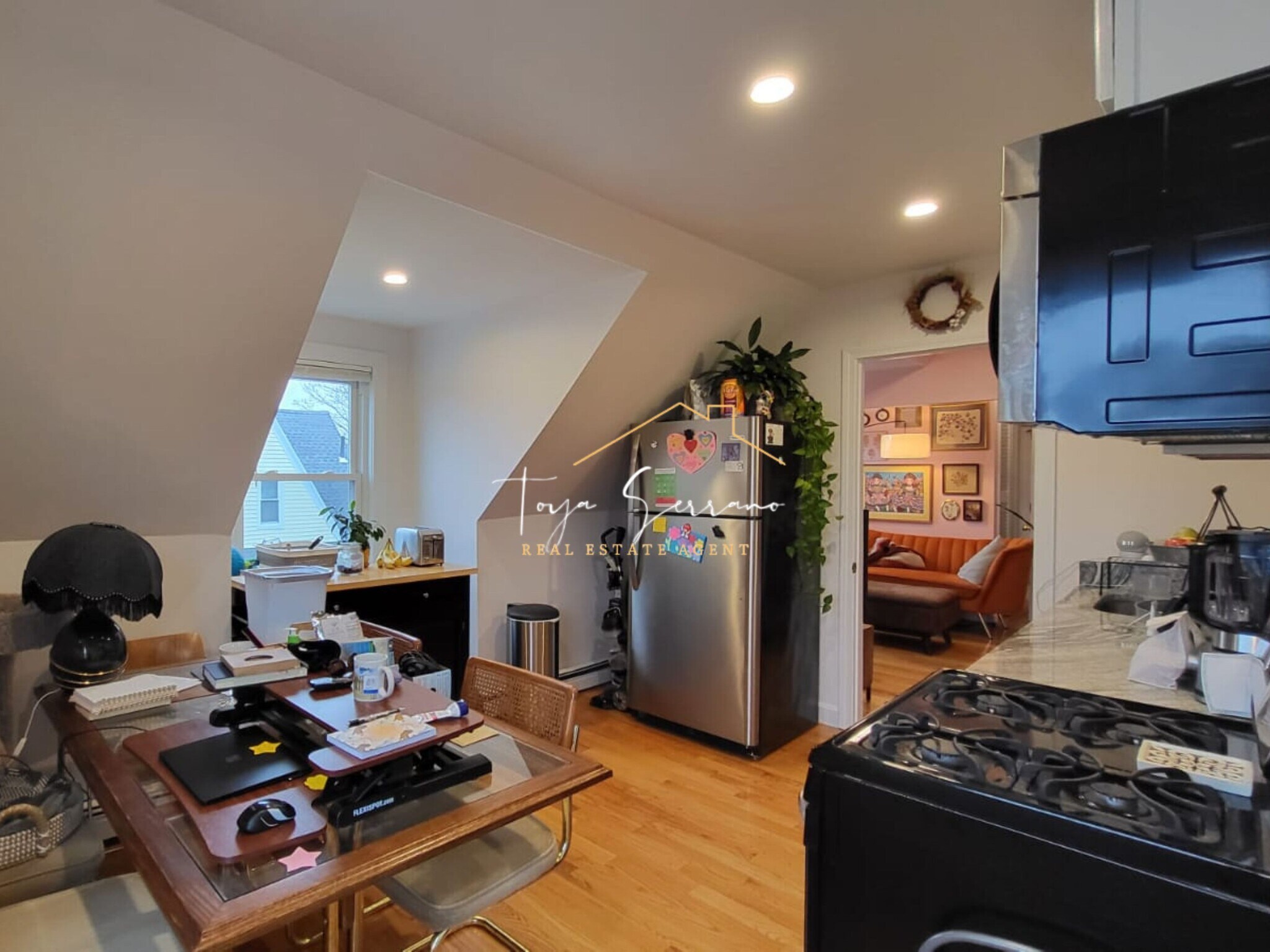 Building Photo - 648 Columbia Rd