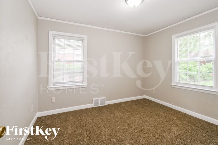 Building Photo - 1493 Fox St