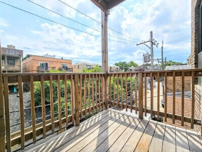 Building Photo - 3919 N Janssen Ave