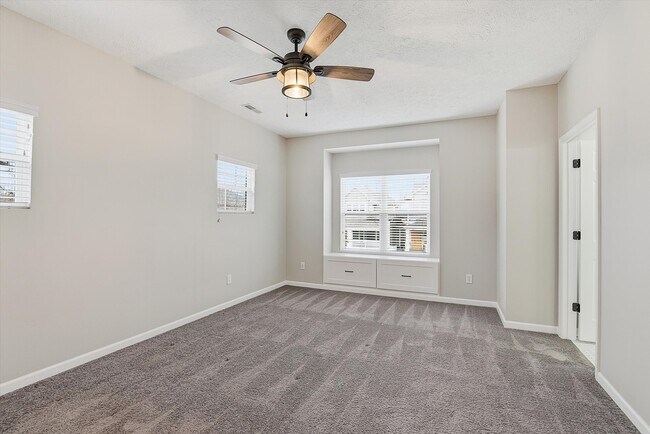 Building Photo - 630 N Hamilton Ave