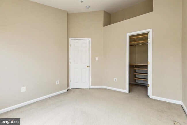 Building Photo - 49 Inkberry Cir