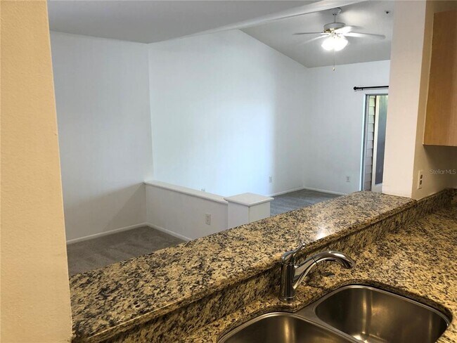 Building Photo - 482 N Pin Oak Pl