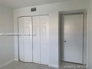 Building Photo - 860 NE 209th Terrace
