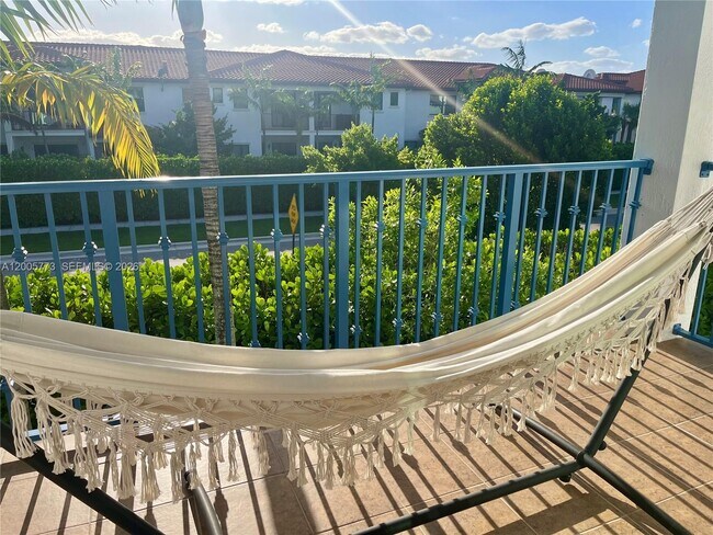 Building Photo - 1346 SW 113th Terrace