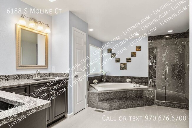 Building Photo - 6188 S Moline Ct