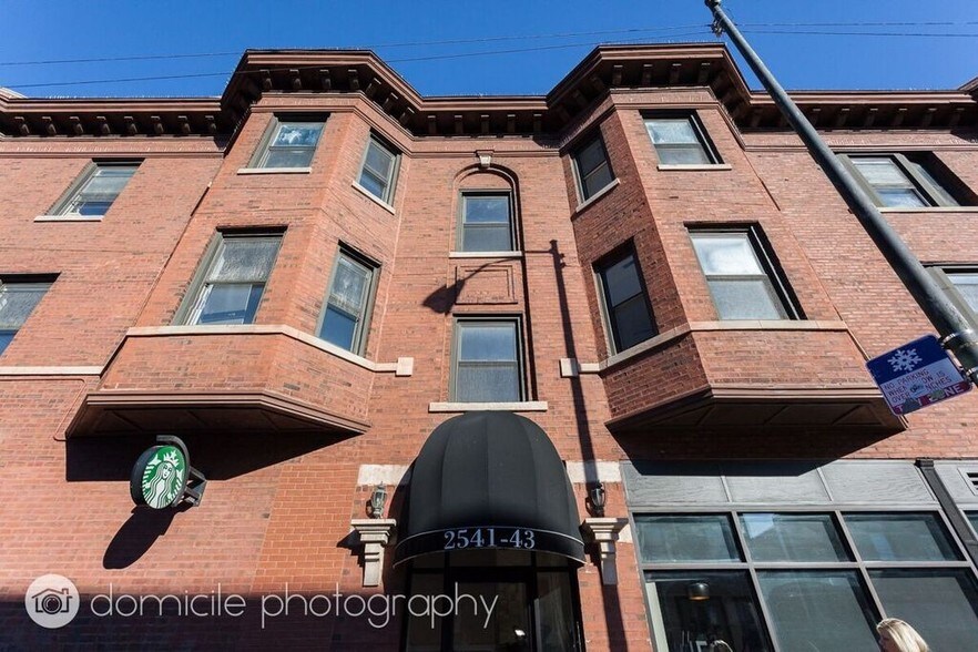 Building Photo - 2535-2537 N California Ave