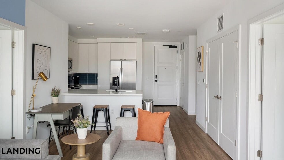 Building Photo - 1801 Patterson St