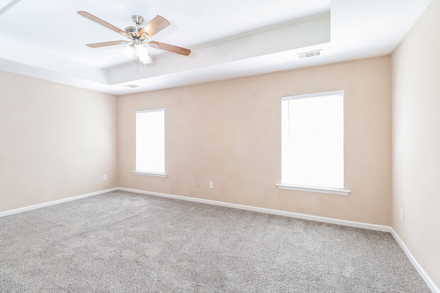 Building Photo - 939 Old Forester Ln