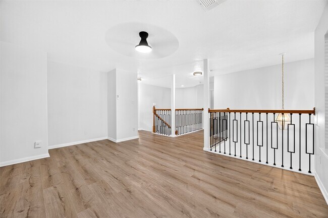 Building Photo - 17243 Valemist Ct