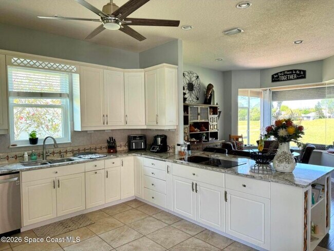 Building Photo - 8006 Bradwick Way