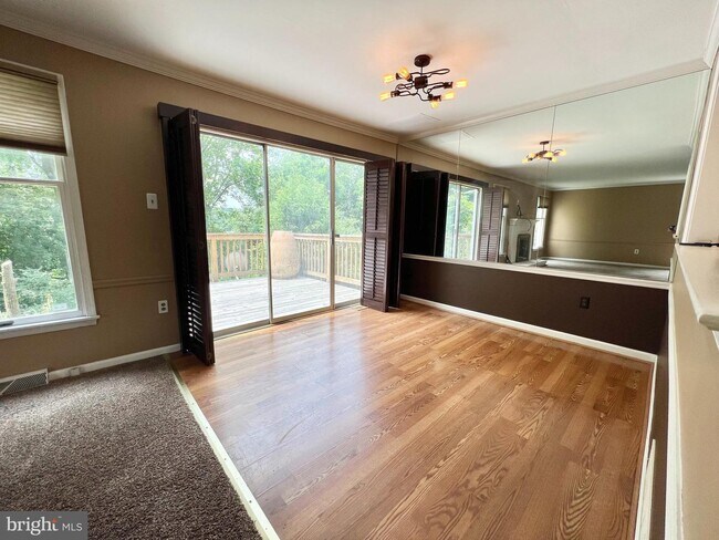 Building Photo - 8620 Trumbauer Dr