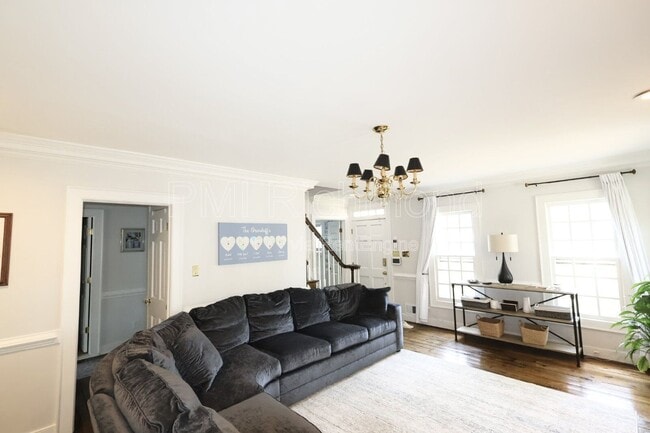 Building Photo - 10502 Crowncrest Ct