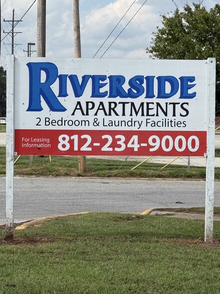 Primary Photo - Riverside Apartments