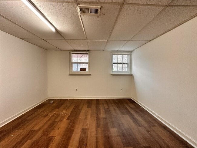 Building Photo - 1202 Grayland Dr