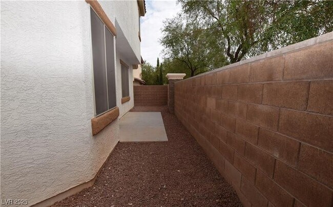 Building Photo - 3713 Corpolo Ave