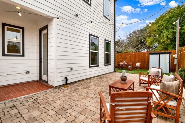 Building Photo - 6635 T C Jester Blvd