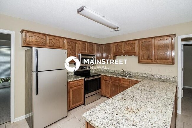 Building Photo - 4 Bedroom Pet-Friendly Home in Cordova, TN with Main Street Renewal