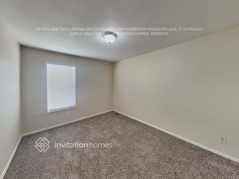 Building Photo - 11417 W 103rd Ave