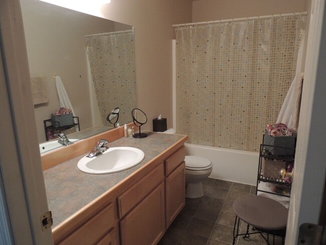 Building Photo - 3301 Laredo Dr