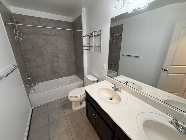 Building Photo - 6517 Newton Dr