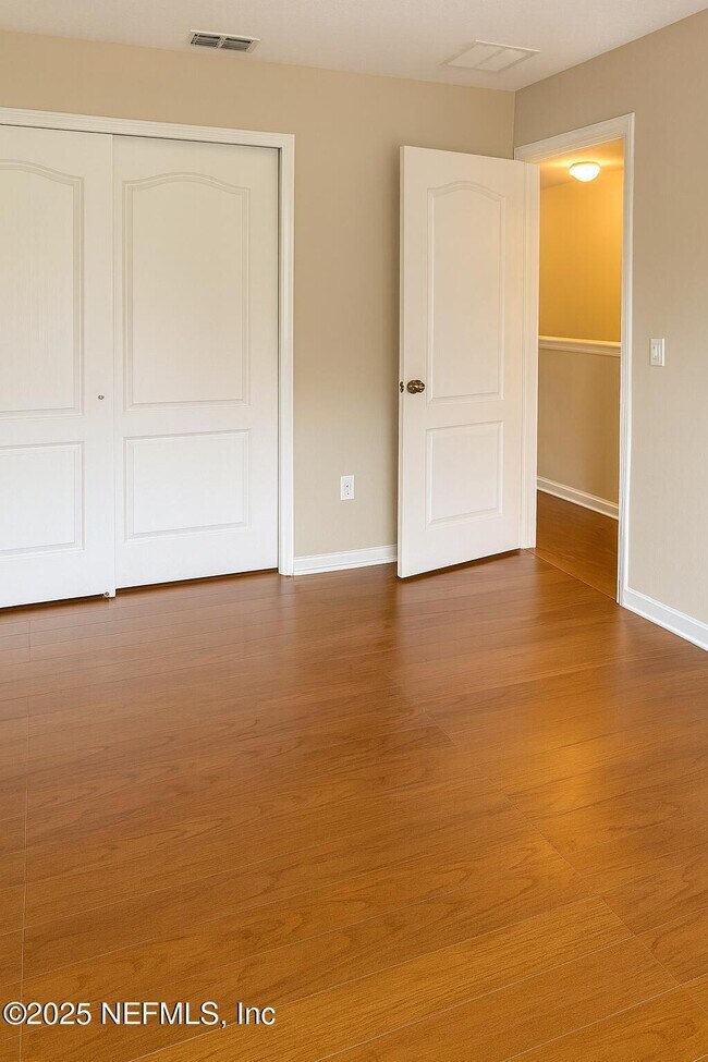 Building Photo - 4220 Plantation Oaks Blvd