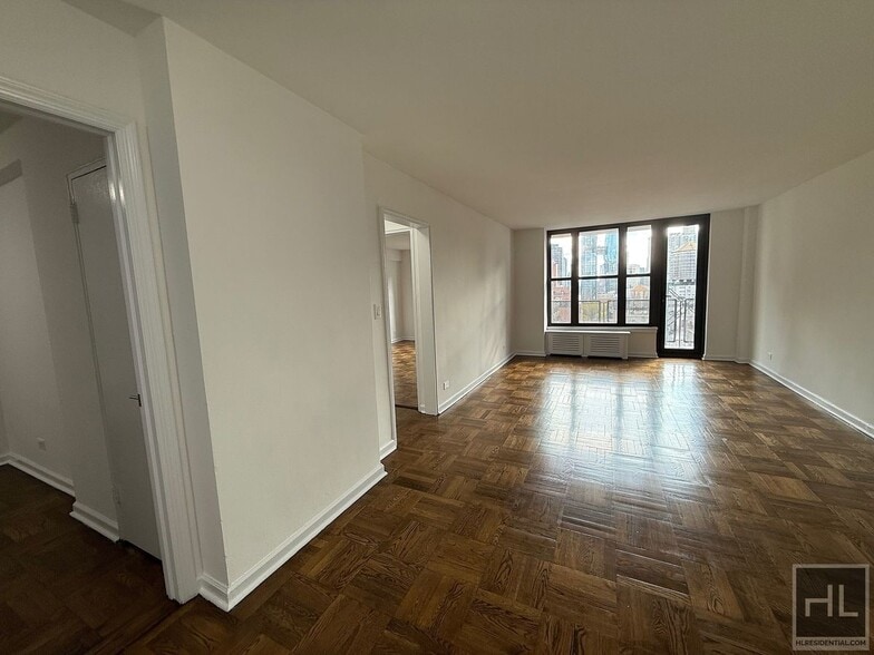 Primary Photo - EAST 35 STREET