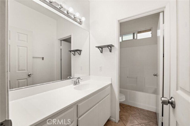 Building Photo - 2201 Jornada Dr