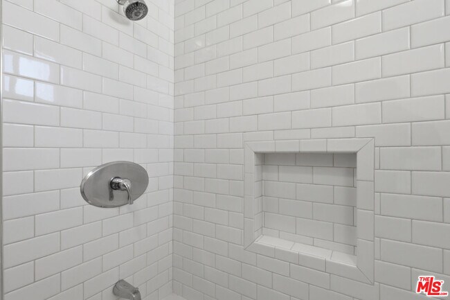 Building Photo - 4407 Melbourne Ave