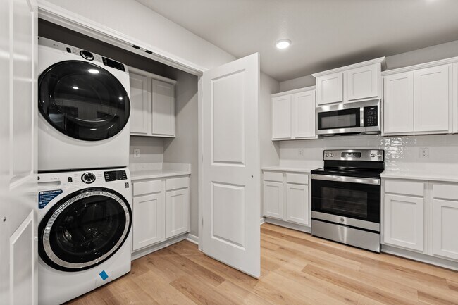 Building Photo - 3107 Wasilla Dr