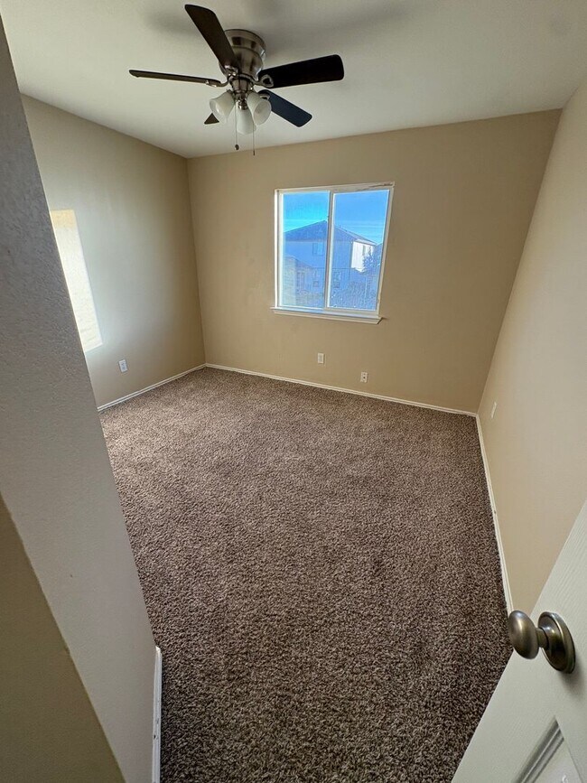 Building Photo - AVAILABLE NOW