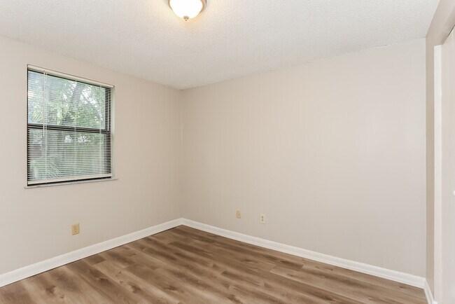 Building Photo - 7317 Sharbeth Dr S