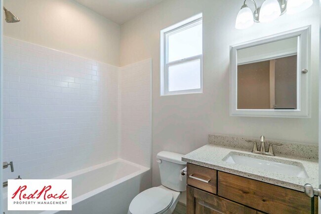 Building Photo - Single Family Home in Hurricane with an attached Casita!