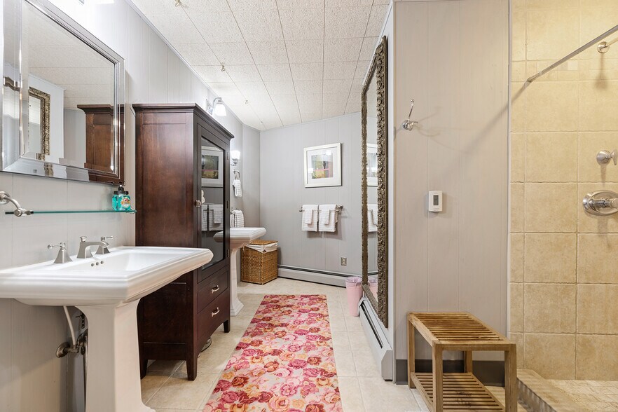 Building Photo - 3528 Potter Rd