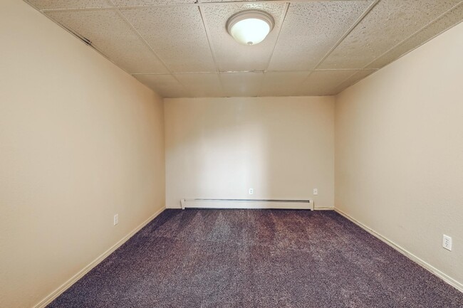 Building Photo - 14783 S Wandcrest Dr