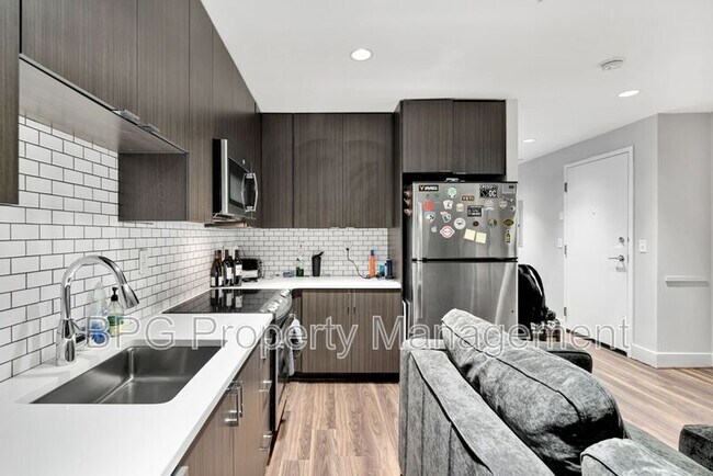 Building Photo - 1111 Oren St