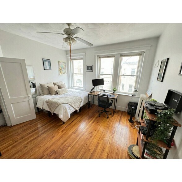 Building Photo - 17 Price Rd