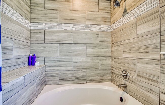 Building Photo - Eastside Beautiful 3 bed/2 baths for RENT
