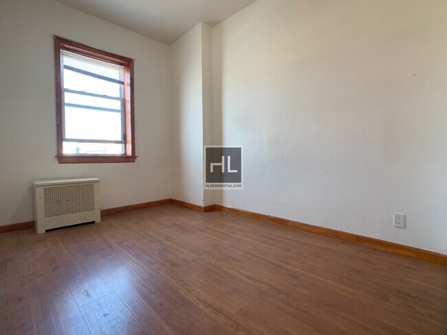 Building Photo - 74 STREET