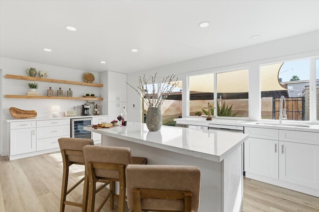 Building Photo - 4308 N Parkway Ave