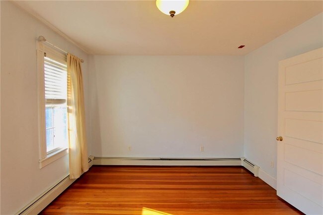 Building Photo - 108 Broadway