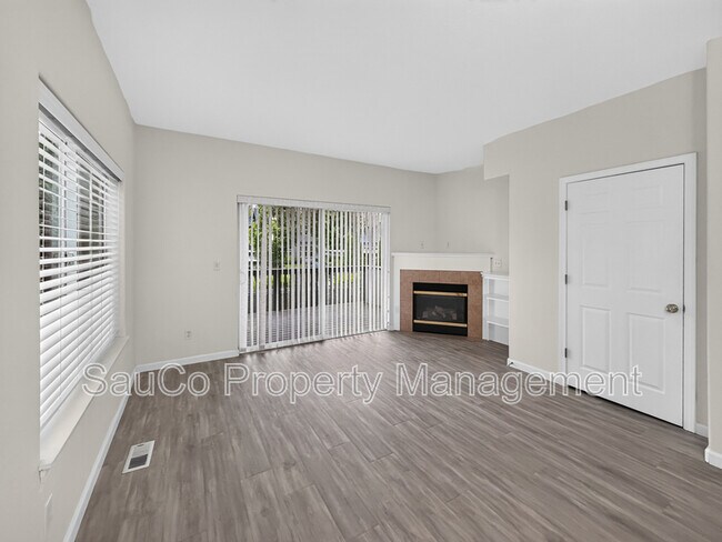 Building Photo - 7839 NE Kian Ln